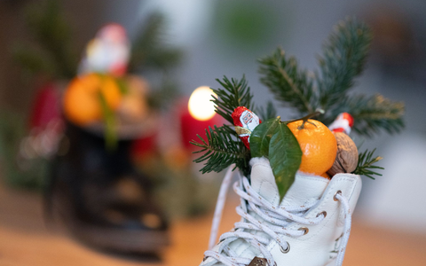 Jeder dritte Verbraucher in Deutschland plant zum Nikolaustag Einkäufe. - Foto: Marijan Murat/dpa