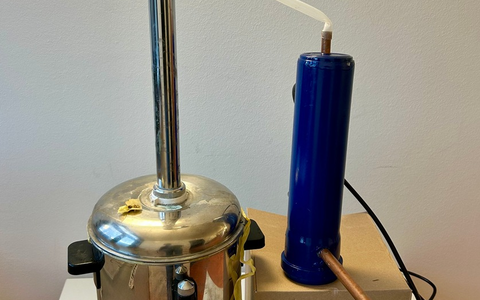 ZOLL-H: ZOLL hebt im Landkreis Friesland illegale Schnapsbrennereien aus - Foto: presseportal.de