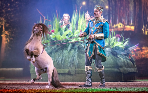 Pferde, Magie und große Gefühle: CAVALLUNAS spektakuläre neue Show ist auf Tournee - Foto: presseportal.de
