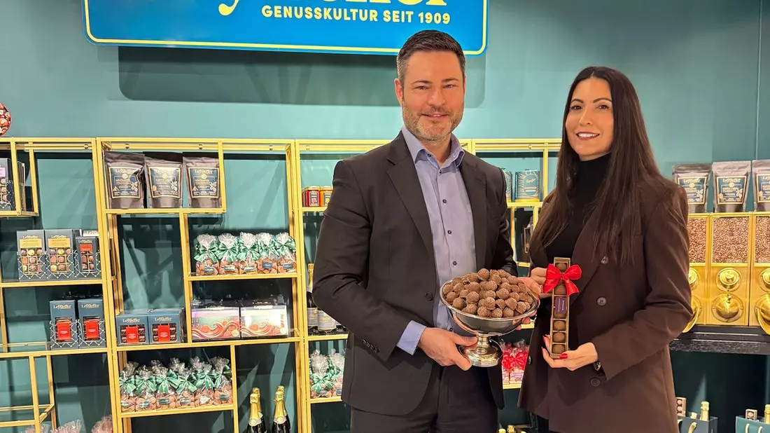 75 Jahre Die Himmlischen: Confiserie Rabbel feiert Jubiläum des Pralinen-Klassikers / Original-Leysieffer-Rezept von Rabbel behutsam aufgefrischt - Bild: presseportal.de