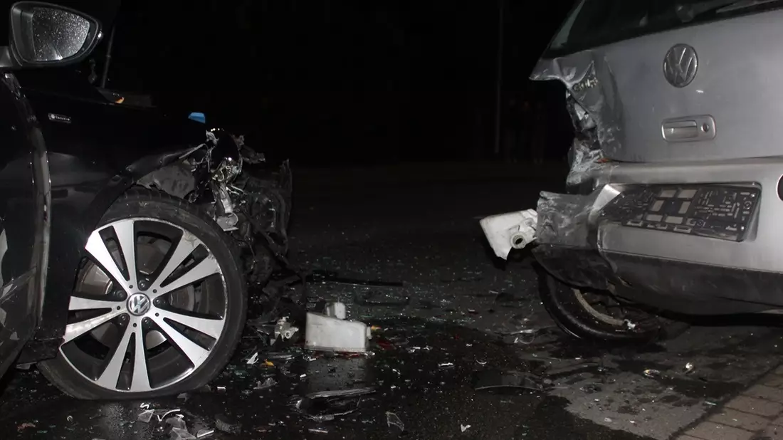 POL-MI: Unfall unter mutmaßlichem Alkoholeinfluss - Bild: presseportal.de