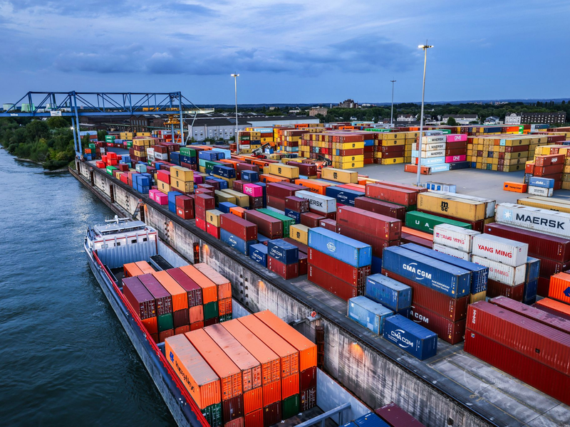 Die OECD sieht die deutsche Wirtschaft auf einem verhaltenen Wachstumskurs (Archivbild). - Foto: Oliver Berg/dpa