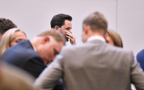 Johannes Winkel und andere Renten-Rebellen auf der Unions-Fraktionssitzung am 02.12.2025 - Foto: über dts Nachrichtenagentur