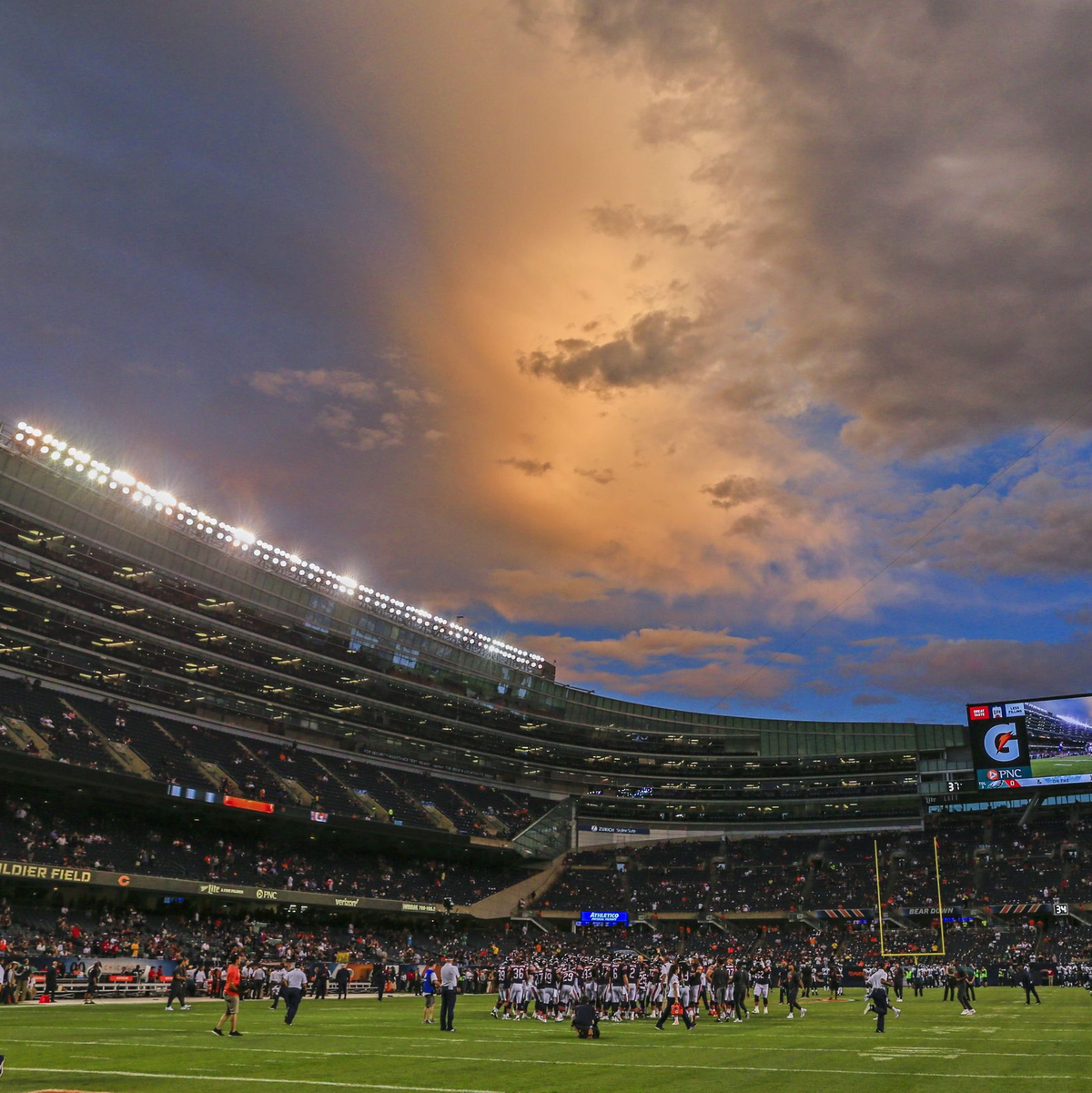 Im Soldier Field spielte Deutschland bei der WM 1994. (Archivbild) - Foto: picture alliance / dpa