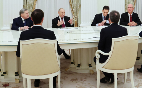 Kushner (l) begleitete Witkoff erstmals im Kreml.  - Foto: Alexander Kazakov/Sputnik, Kremlin Pool via AP/dpa