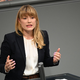 Die Linken-Abgeordnete Clara Bünger warnt davor, die Frage zu ignorieren. (Archivbild) - Foto: Niklas Graeber/dpa