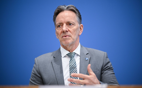 Der Präsident des Bundeskriminalamts, Holger Münch, appelliert an die Innenministerkonferenz, sich mit Blick auf die Landtagswahlen im kommenden Jahr mit der Frage zu beschäftigen, wer Zugang zu welchen Daten der Sicherheitsbehörden hat. (Archivbild) - Foto: Britta Pedersen/dpa