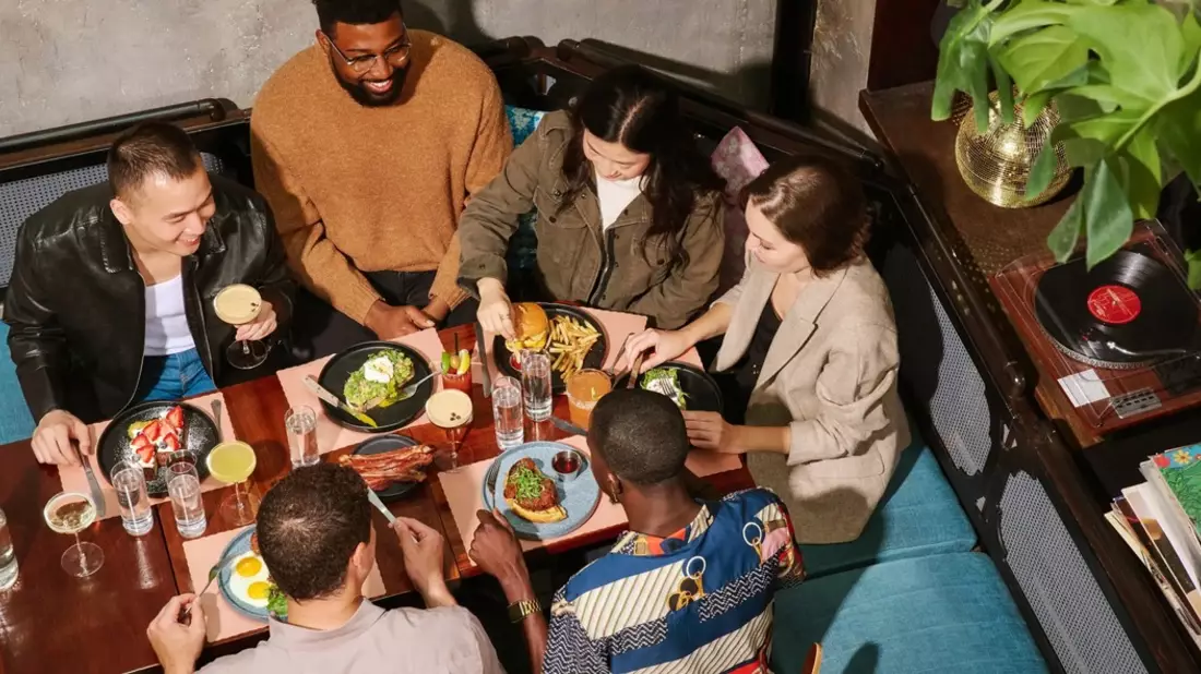 OpenTable zeigt Gastronomie-Trends für 2026: Mehr Verbundenheit und besondere Erlebnisse - Bild: presseportal.de