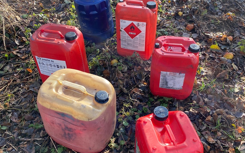 POL-HN: Main-Tauber-Kreis: Kanister mit Sondermüll im Wasserschutzgebiet entsorgt - Zeugen gesucht - Foto: presseportal.de