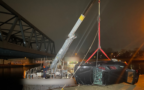 POL-DU: Duisburg/Oberhausen: Zwei gestohlene Autos im Rhein-Herne-Kanal versenkt - Kriminalpolizei ermittelt zu den Hintergründen und sucht Zeugen - Foto: presseportal.de