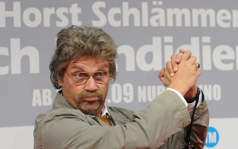 Hape Kerkeling bringt seine Kunstfigur Horst Schlämmer zurück (Archivbild). - Foto: Jens Kalaene/dpa-Zentralbild/dpa