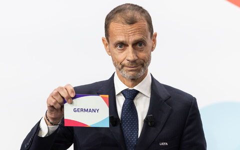 UEFA-Chef Ceferin gratuliert dem DFB-Präsidenten Neuendorf. - Foto: Cyril Zingaro/KEYSTONE/dpa