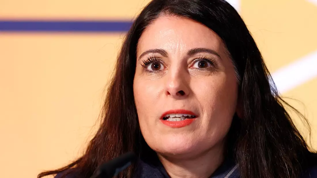 VW-Betriebsratschefin Daniela Cavallo adressiert die Vertrauenskrise im Konzern. (Archivbild) - Bild: Moritz Frankenberg/dpa