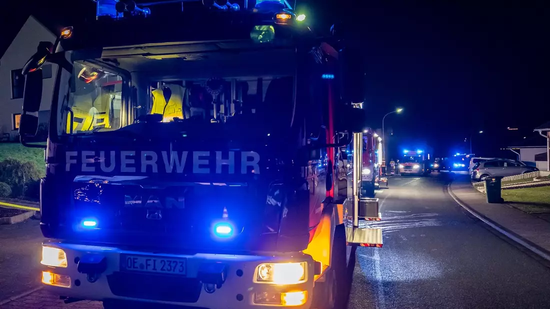 FW Finnentrop: Brand in Finnentrop-Heggen - Bild: presseportal.de