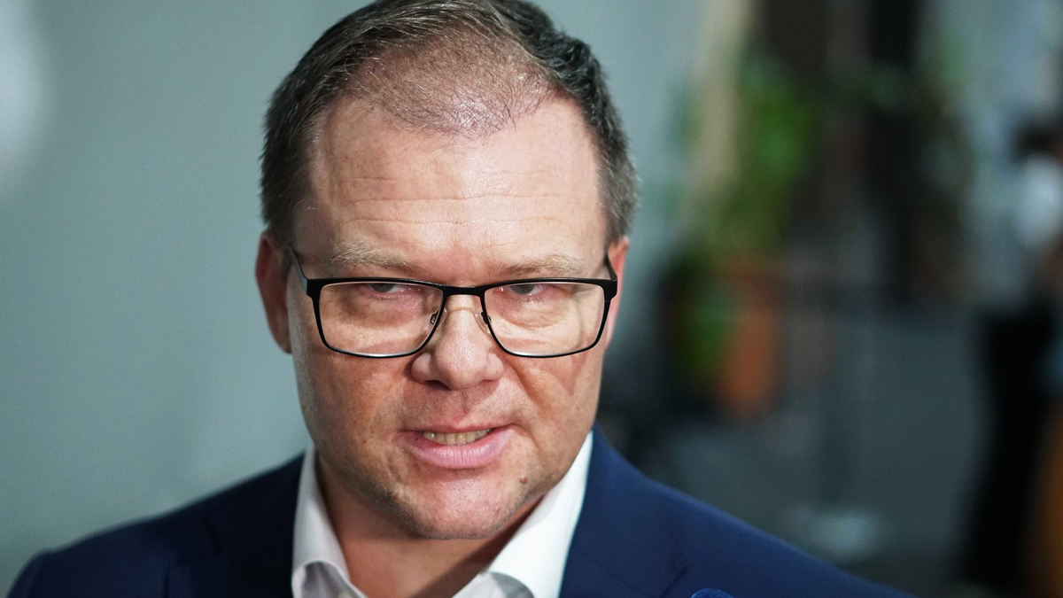 Umweltminister Carsten Schneider hatte mehrfach angekündigt, das Klimaschutzprogramm zum Jahresende präsentieren zu wollen. (Archivbild) - Foto: Larissa Schwedes/dpa