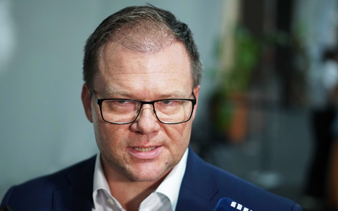 Umweltminister Carsten Schneider hatte mehrfach angekündigt, das Klimaschutzprogramm zum Jahresende präsentieren zu wollen. (Archivbild) - Foto: Larissa Schwedes/dpa