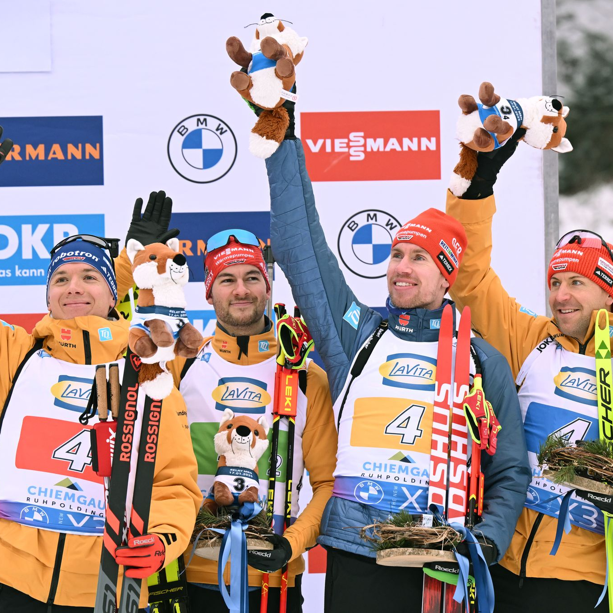 Gemeinsam auf dem Podest und nun Väter: Justus Strelow, Danilo Riethmüller und Johannes Kühn (v.l.). (Archivbild) - Foto: Sven Hoppe/dpa