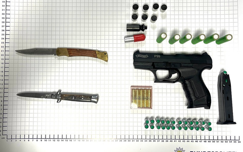 BPOL NRW: Hauptbahnhof Münster - Bundespolizei stellt Schreckschusswaffe und Messer sicher - Foto: presseportal.de