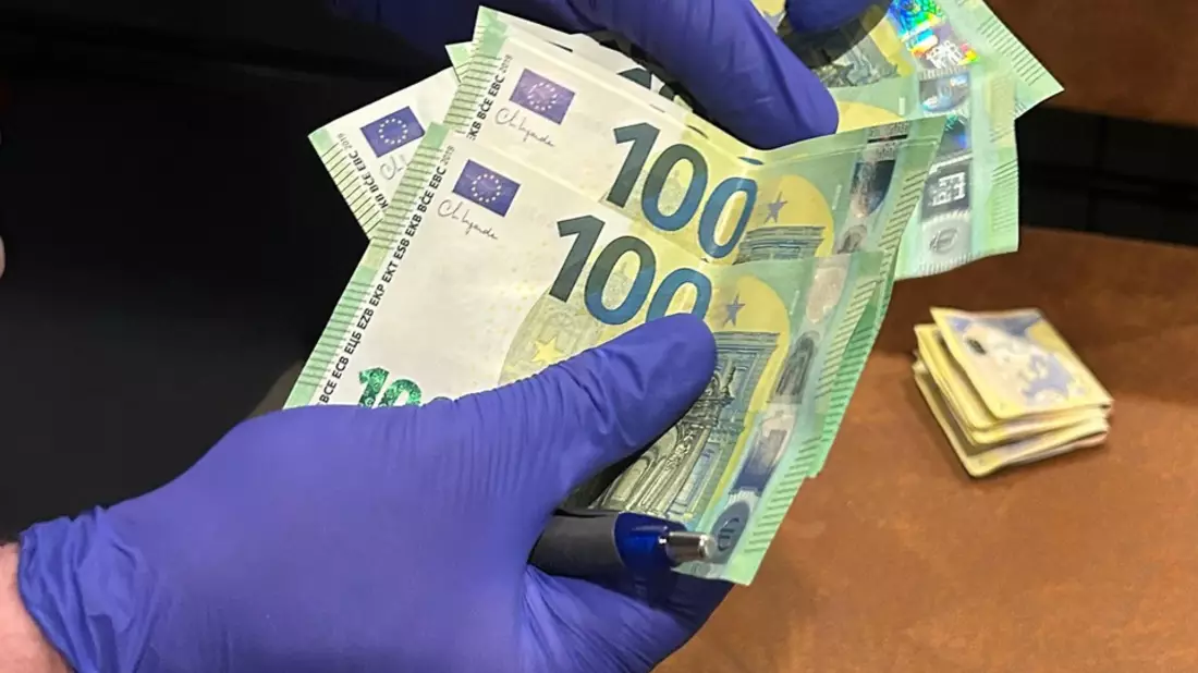 BPOLD FRA: Eheschließungen auf Zypern, gefälschte Dokumente, unklare Lebensgemeinschaften - Bundespolizei und Staatsanwaltschaft Darmstadt gehen gegen die Vermittlung mutmaßlicher Scheinehen vor - Bild: presseportal.de