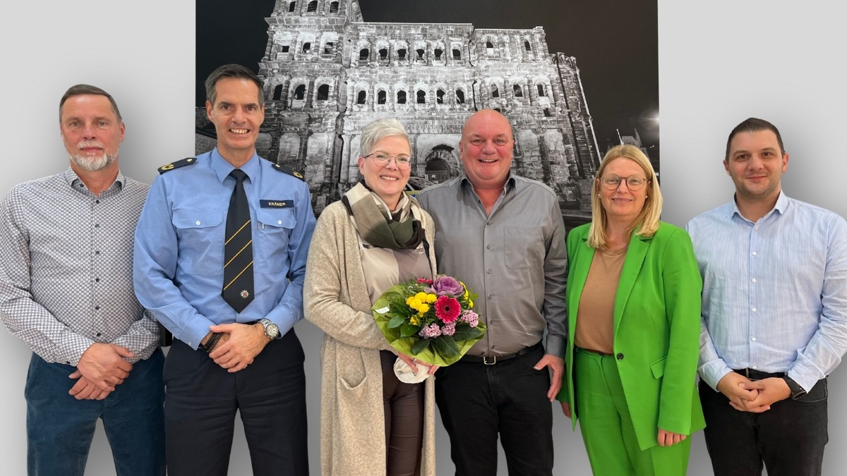 POL-PPTR: Zwei Polizeibeamte in den Ruhestand verabschiedet - Foto: presseportal.de