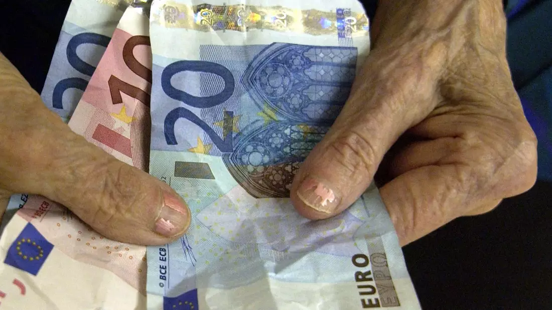 Für die Rentnerinnen und Rentner geht es beim Rentenniveau am Ende um bares Geld. (Symbolfoto) - Bild: picture alliance / dpa