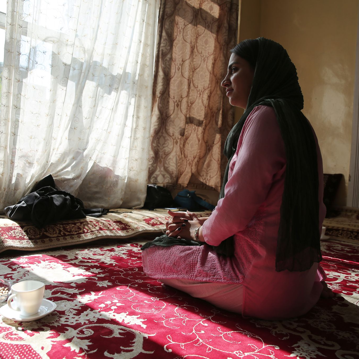 Die Britin Zoe Stephens führt Touristinnen durch Afghanistan. - Foto: Sami Jan/dpa