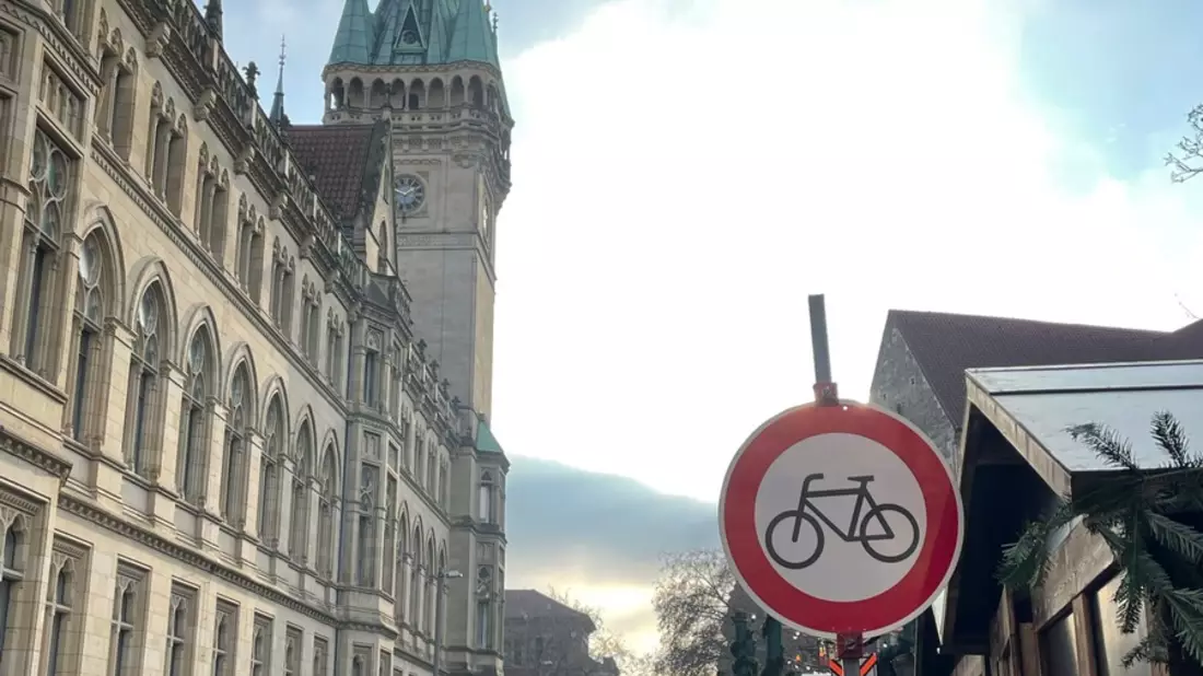 POL-BS: Verkehrskontrollen rund um den Weihnachtsmarkt - Bild: presseportal.de