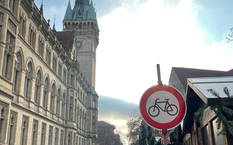POL-BS: Verkehrskontrollen rund um den Weihnachtsmarkt - Foto: presseportal.de