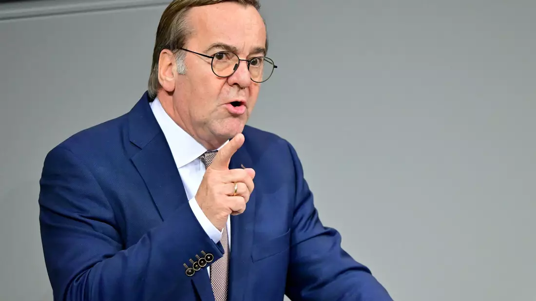 Bundestag billigt Wehrdienstgesetz - Bild: Sebastian Christoph Gollnow/dpa