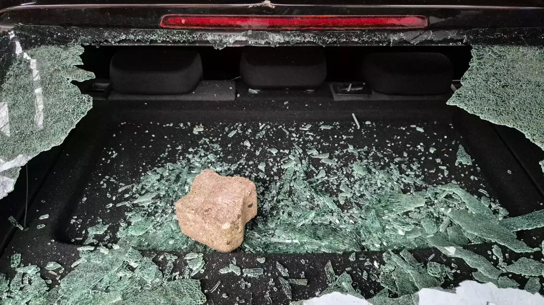 POL-SE: Tornesch - Polizei bittet um Hinweise nach Sachbeschädigungen im Innenstadtbereich - Bild: presseportal.de