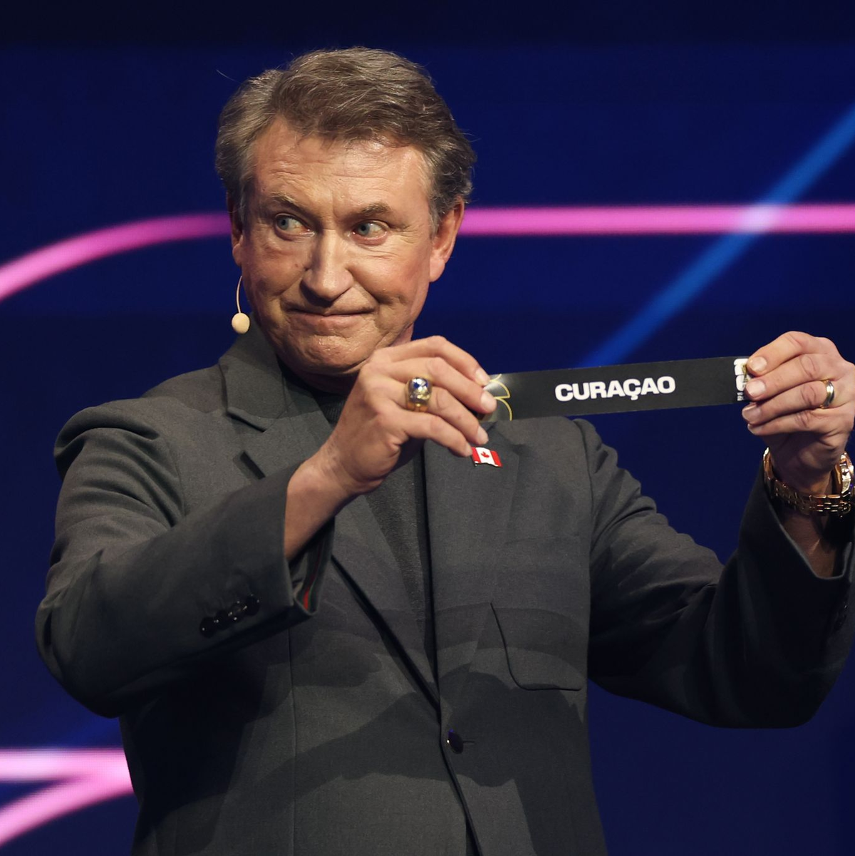 Donald Trump genoss die Show in Washington. - Foto: Dan Mullan/POOL Getty/AP/dpa