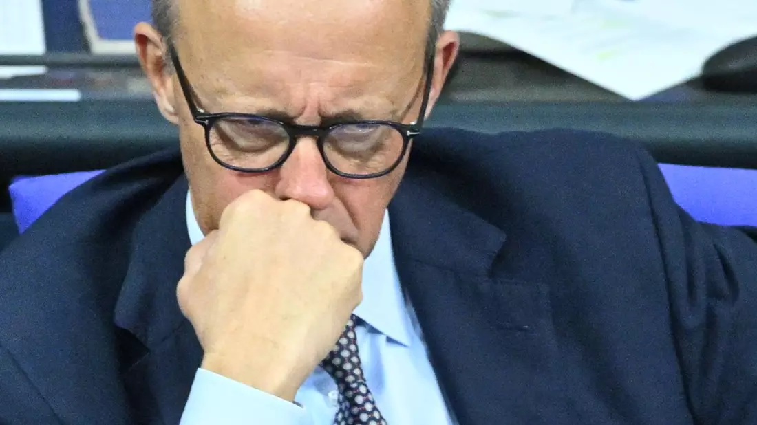 Die Rente ist durch - was kommt nun als nächstes auf den Kanzler zu? - Bild: Christophe Gateau/dpa