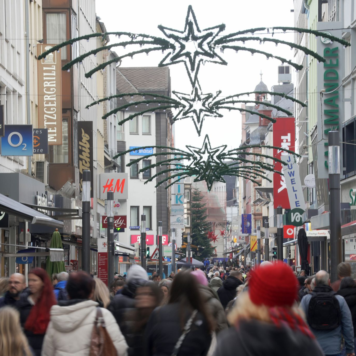 Das Weihnachtsgeschäft ist für den Einzelhandel eine besonders wichtige Zeit. (Symbolbild) - Foto: Thomas Frey/dpa