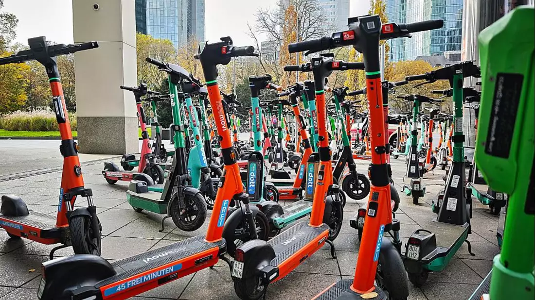 E-Scooter (Archiv) - Bild: über dts Nachrichtenagentur