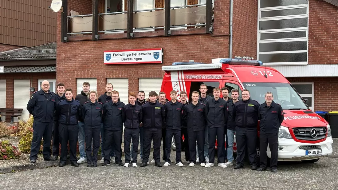 FW Beverungen: Erfolgreicher Funk- und Kartenkunde-Lehrgang bei der Feuerwehr Beverungen - Bild: presseportal.de