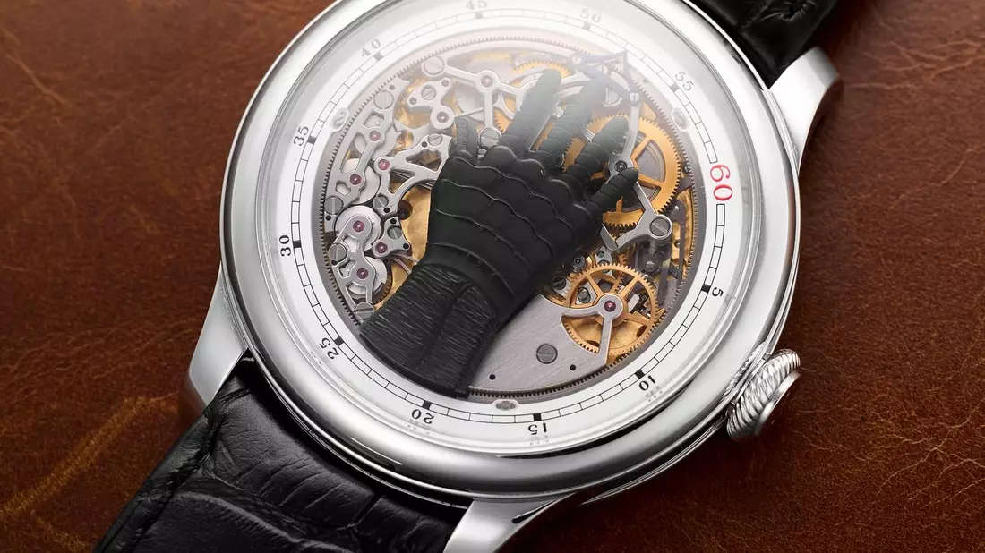 Der Name von Regisseur Francis Ford Coppola ist in die Luxus-Armbanduhr eingraviert. - Bild: ---/Phillips/dpa
