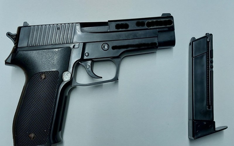 BPOL-HH: Meldung über Person mit Schusswaffe im S-Bahnhof Reeperbahn - Foto: presseportal.de