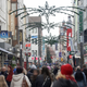 Viele Menschen sind aus Sicht der Einzelhändler noch nicht in Weihnachtskauflaune. (Archivbild) - Foto: Thomas Frey/dpa