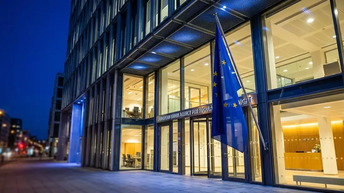 X kassiert 120-Millionen-Strafe: EU verschärft Marktüberwachung drastisch - Bild: über boerse-global.de
