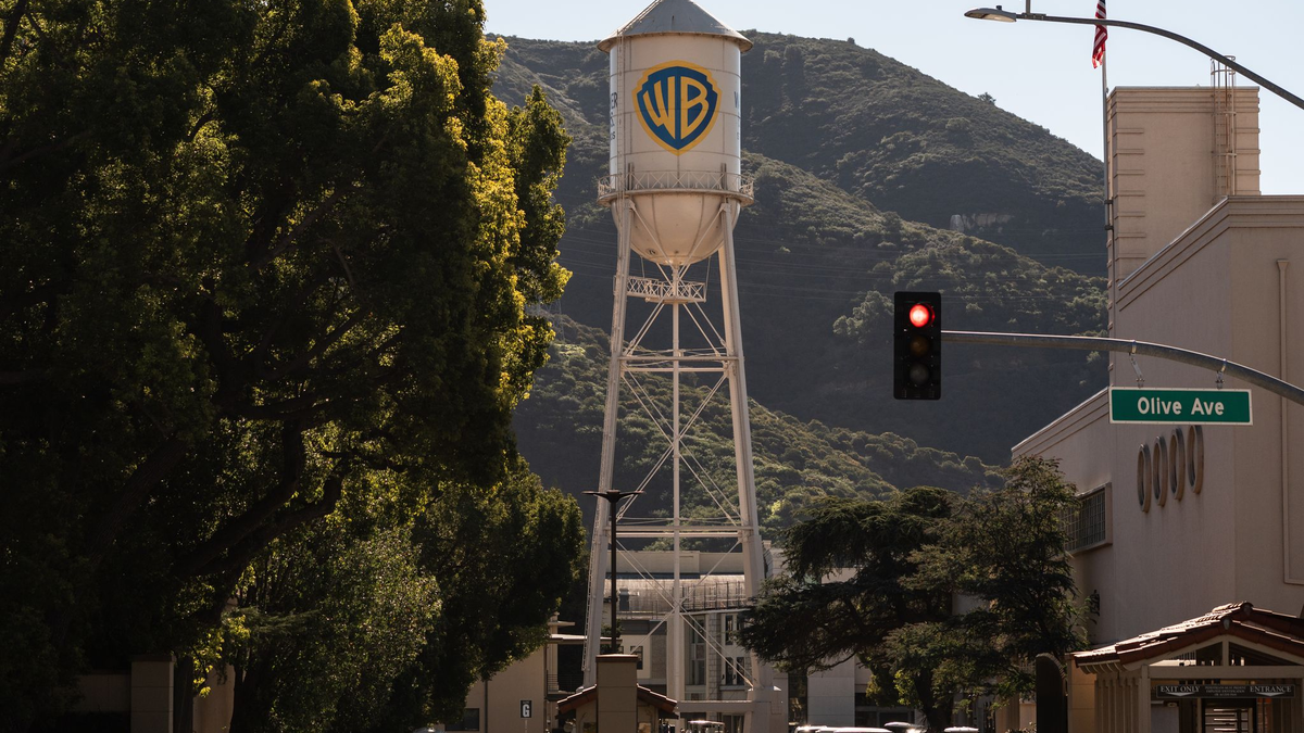 Warner Brothers ist ein Hollywood-Urgestein. (Archivbild) - Foto: Jae C. Hong/AP/dpa