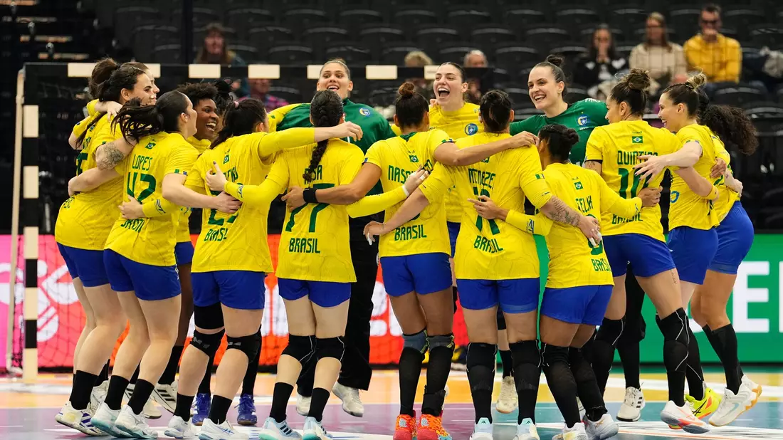 Mit fünf Siegen tanzte sich Brasilien ins Viertelfinale. (Archivbild) - Bild: Martin Meissner/AP/dpa