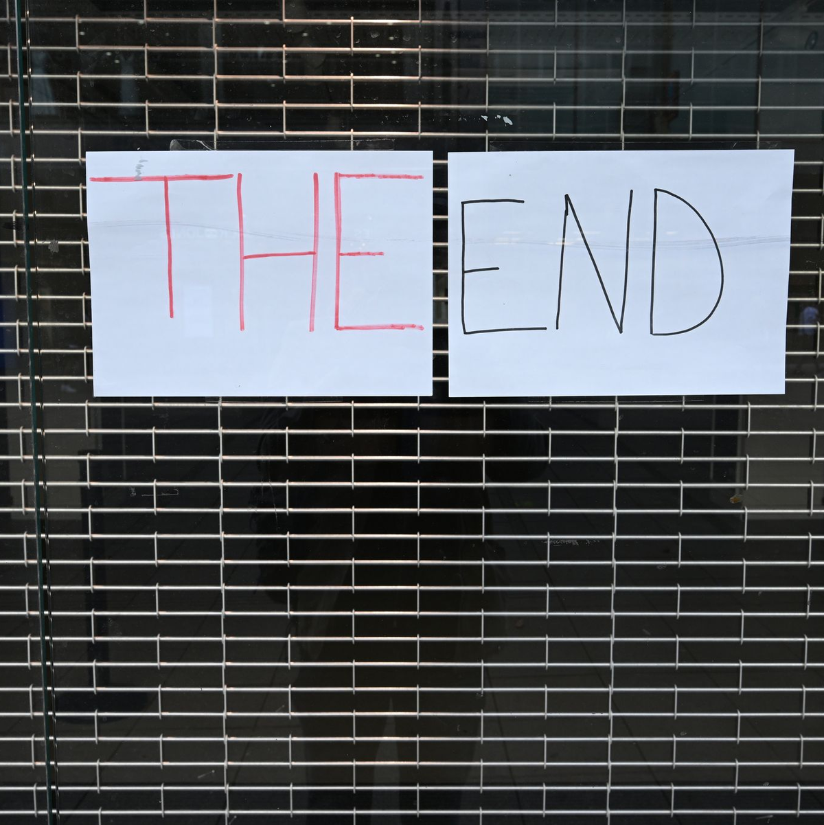 Die Firmenpleiten in Deutschland steigen 2025 auf ein Zehn-Jahres-Hoch. (Symbolbild) - Foto: Bernd Weißbrod/dpa