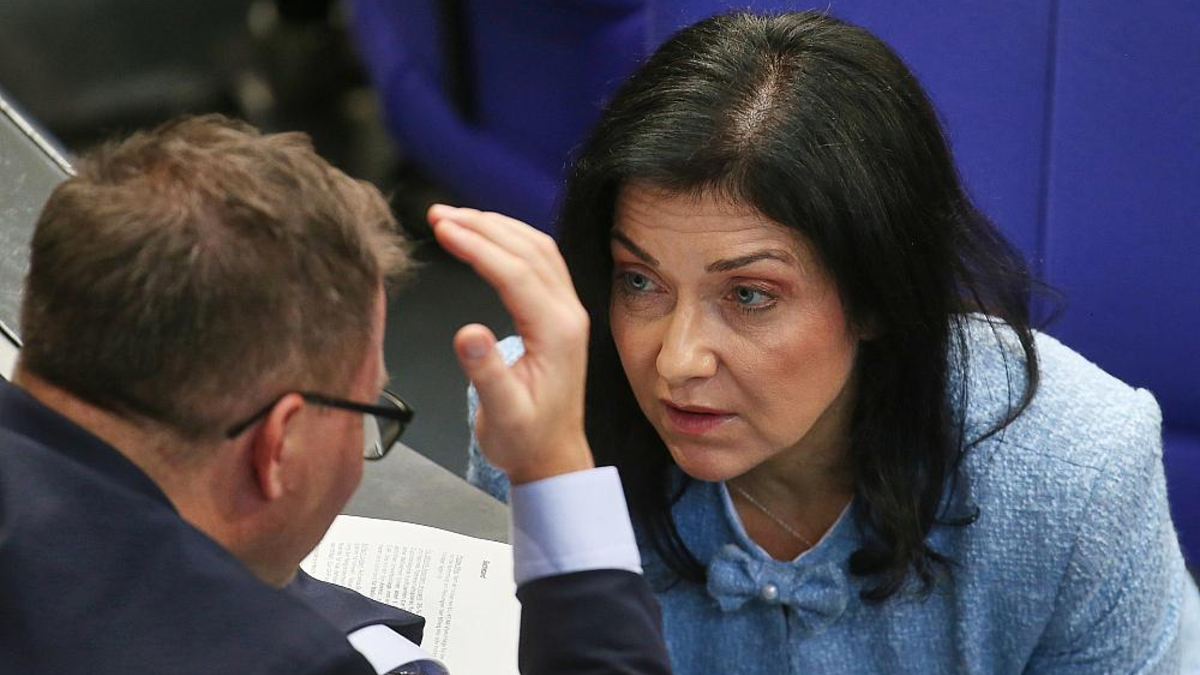 Carsten Schneider und Katherina Reiche am 04.12.2025 - Foto: über dts Nachrichtenagentur