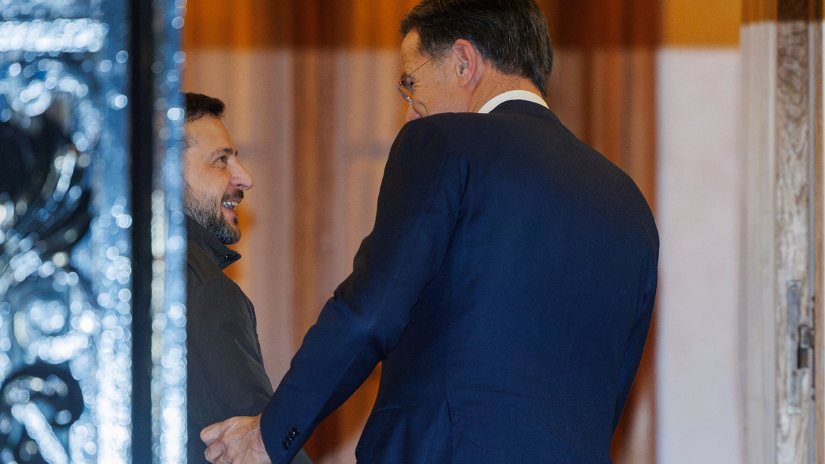 Nato-Generalsekretär Mark Rutte will den ukrainischen Präsidenten Wolodymyr Selensky am Abend in seiner Residenz empfangen. (Archivbild) - Foto: Olivier Matthys/Pool EPA/AP/dpa