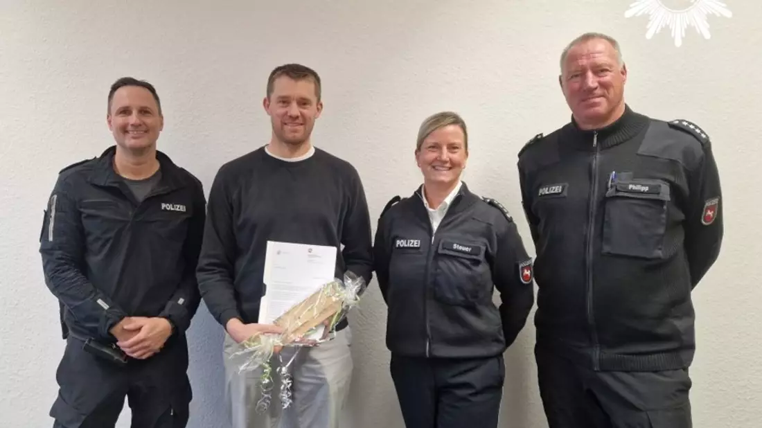 POL-NI: Hilfsbereiter Sportler gefunden - Polizei bedankt sich persönlich - Bild: presseportal.de