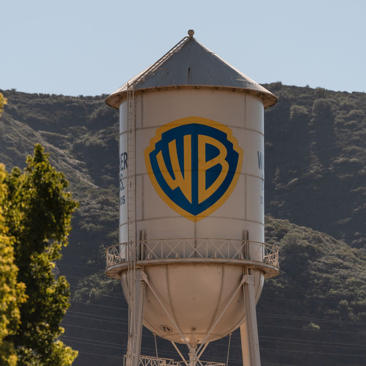 Paramount bietet für den Gesamtkonzern Warner Bros. Discovery gut 108 Milliarden Dollar. (Archivfoto) - Foto: Jae C. Hong/AP/dpa