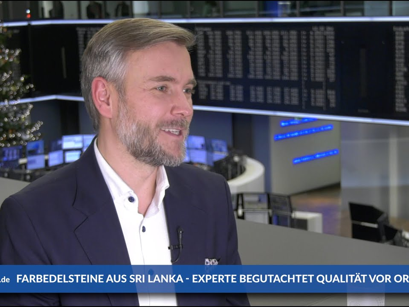 Chris Pampel (Deutsches Edelstein Kontor): „Ich habe selbst einen Saphir in 12m Tiefe gefunden - Foto: inside-wirtschaft.de