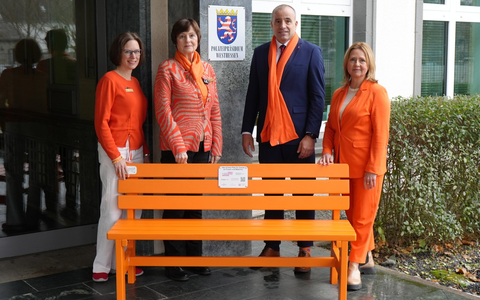 POL-WI: Pressemeldung des Polizeipräsidiums Westhessen: Polizei in Westhessen setzt Zeichen gegen Gewalt an Frauen - Foto: presseportal.de