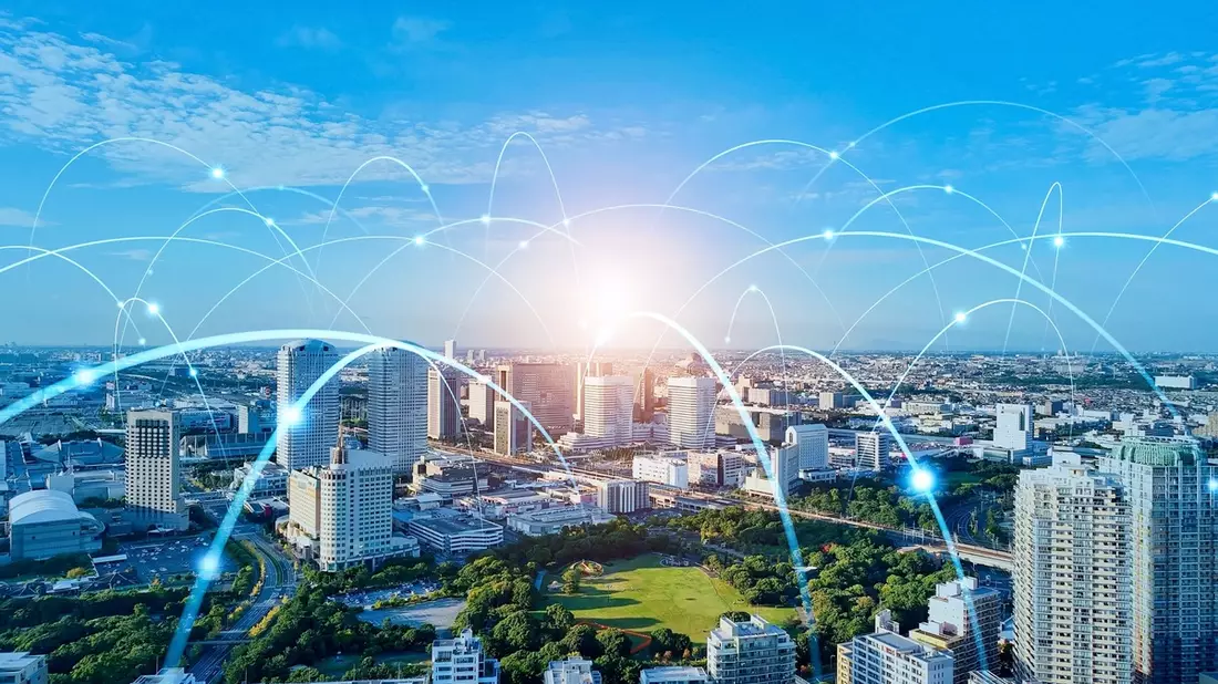 Krisenfest mit KI: Neues Whitepaper von TÜV Rheinland mit Handlungsempfehlungen für Kommunen - Bild: presseportal.de
