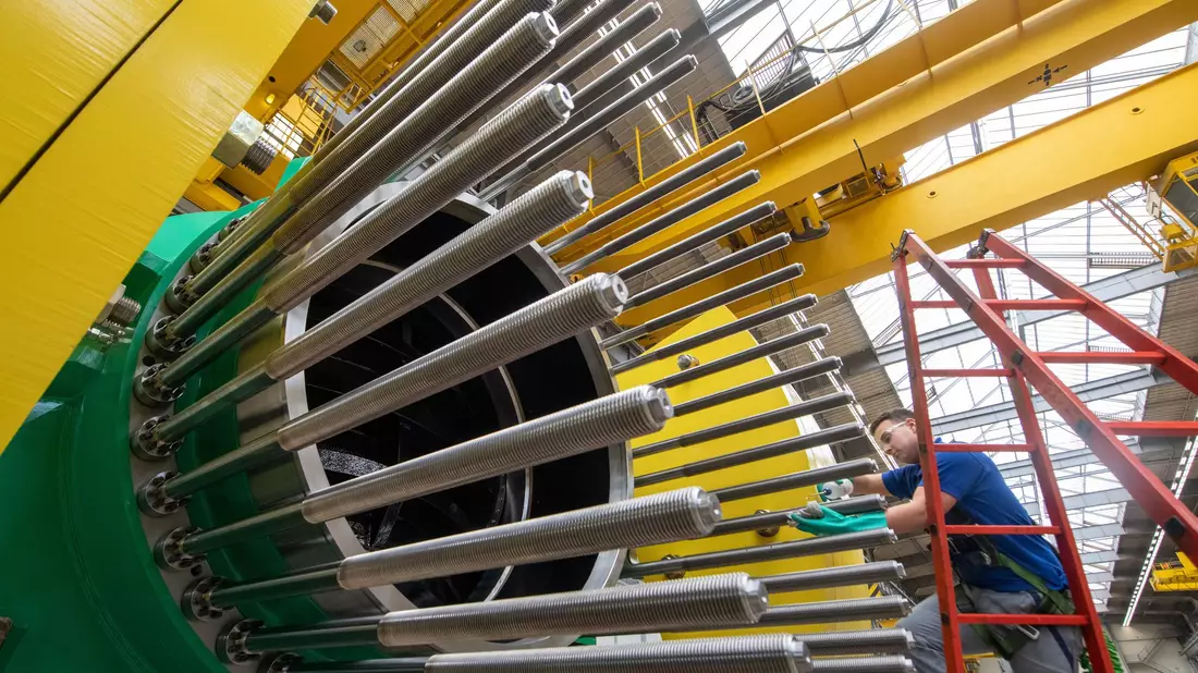 Voith produziert unter anderem Produkte für Wasserkraftwerke. (Archivbild) - Bild: Stefan Puchner/dpa